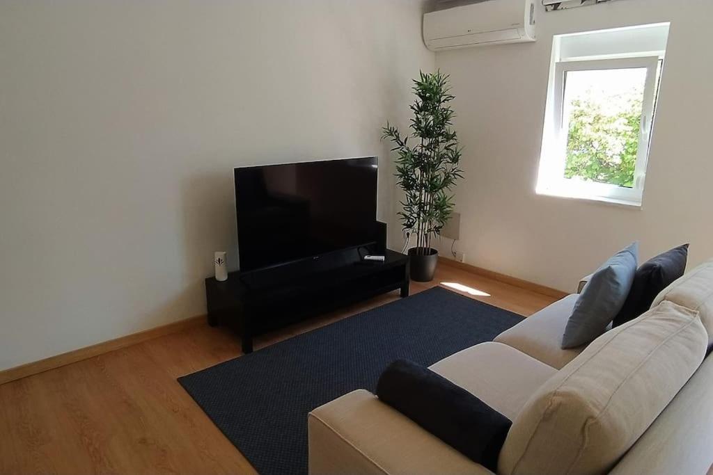 Lisboa/City/Sunny Apar/Metro/Airport/Wifi/Air Cond المظهر الخارجي الصورة
