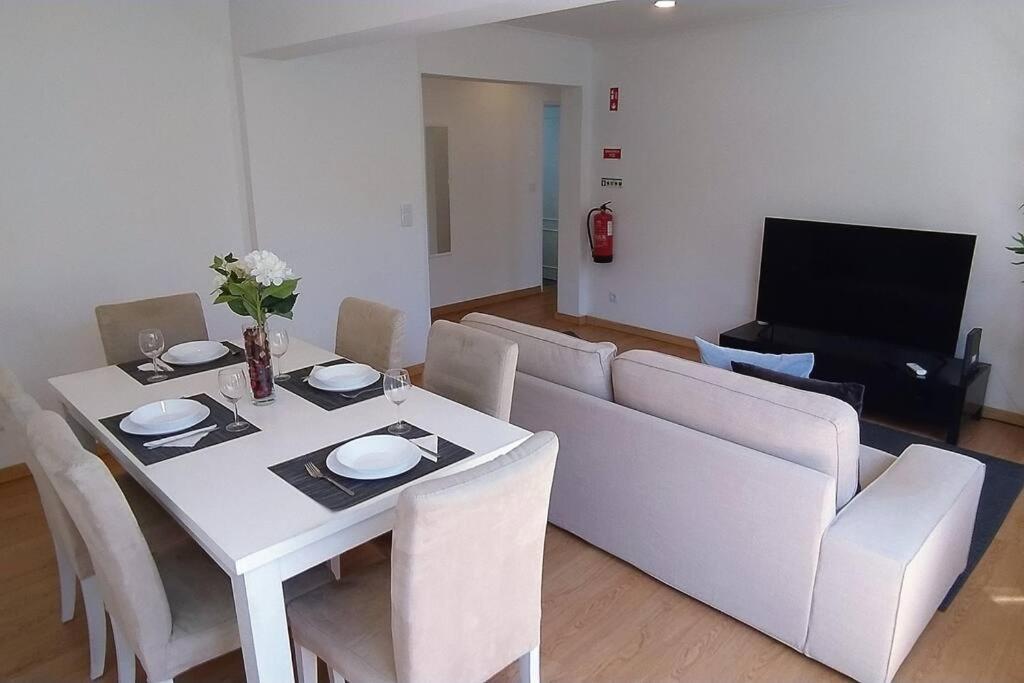 Lisboa/City/Sunny Apar/Metro/Airport/Wifi/Air Cond المظهر الخارجي الصورة